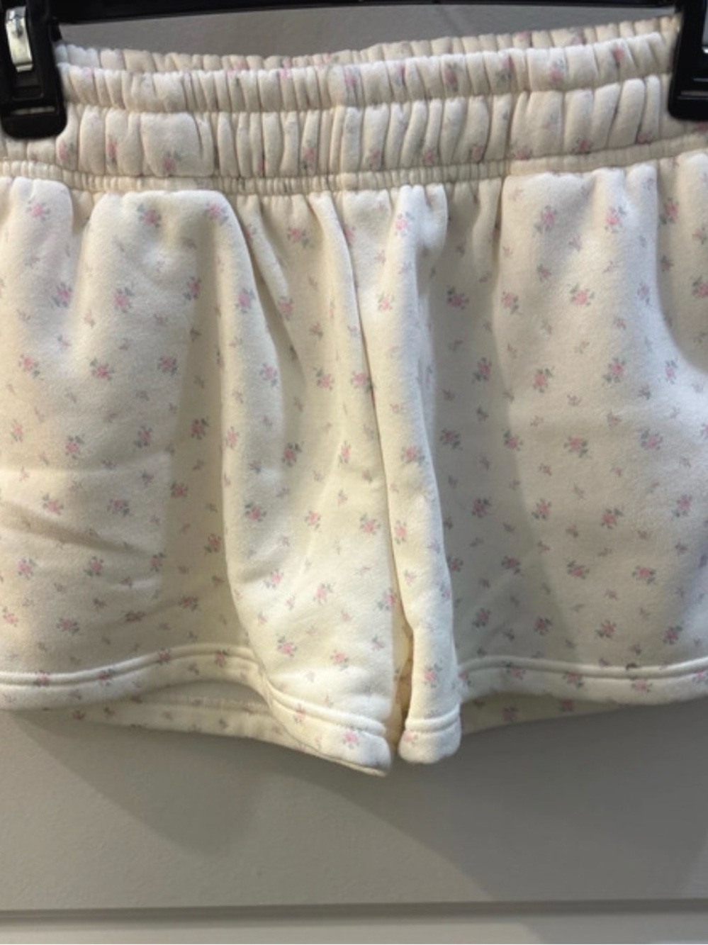 Women’s XS White/Cream Sweatshorts
